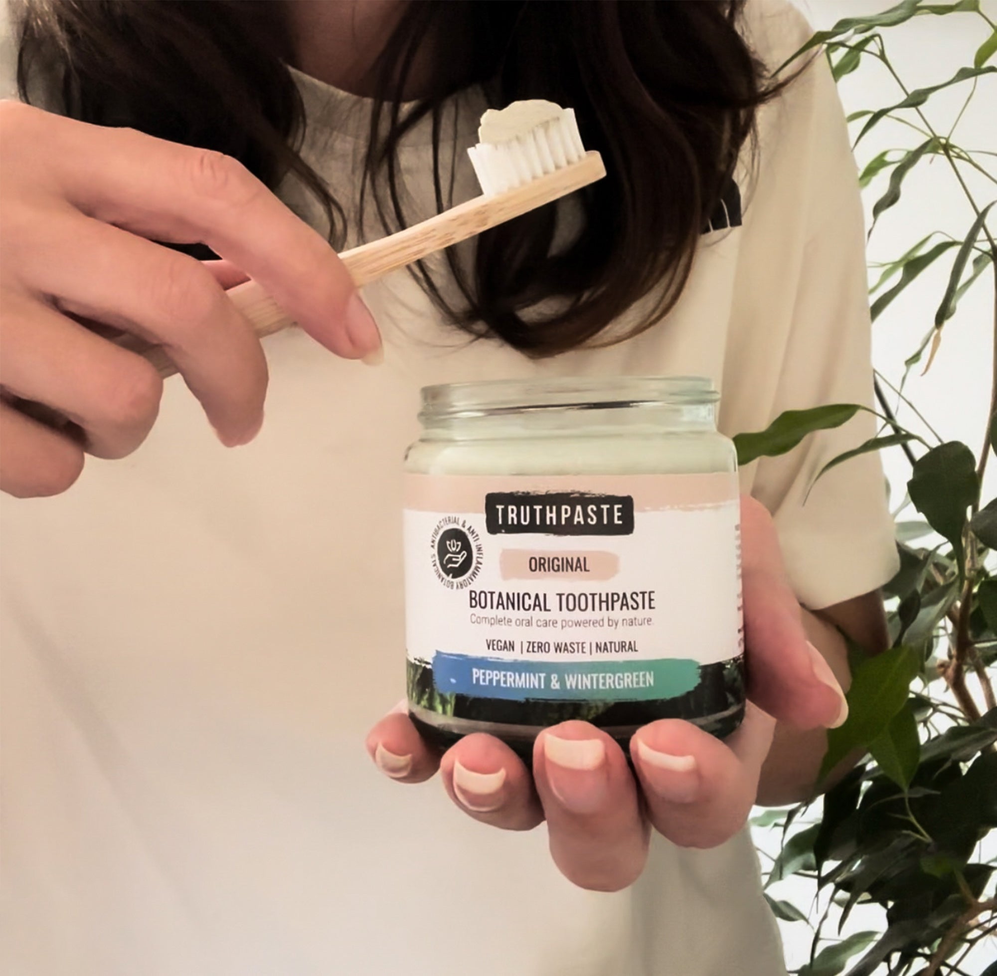 Truthpaste Apllication Method Truthpaste Natural Toothpaste | Peppermint | New Dawn UK